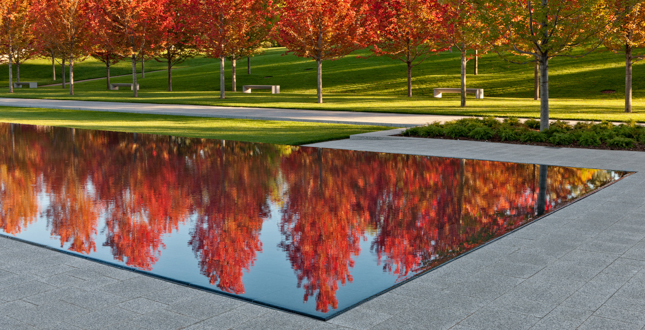 Lakewood Garden Mausoleum & Lakewood Cemetery