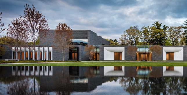 Lakewood Garden Mausoleum & Lakewood Cemetery