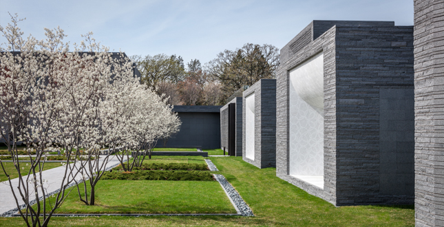 Lakewood Garden Mausoleum & Lakewood Cemetery