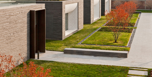 Lakewood Garden Mausoleum & Lakewood Cemetery