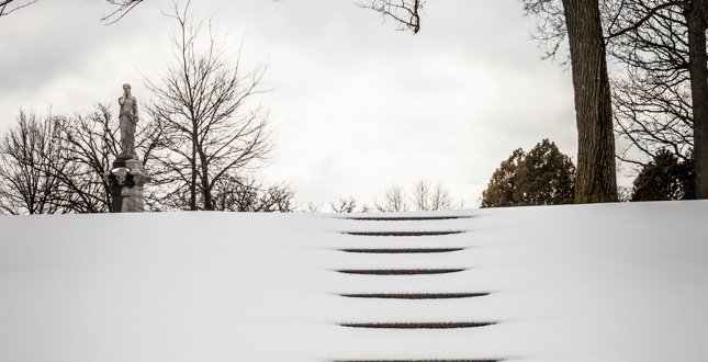 Lakewood Garden Mausoleum & Lakewood Cemetery