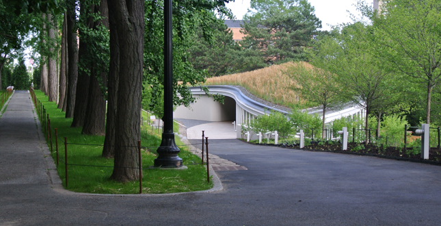 Brooklyn Botanic Garden Visitors Center Landscape