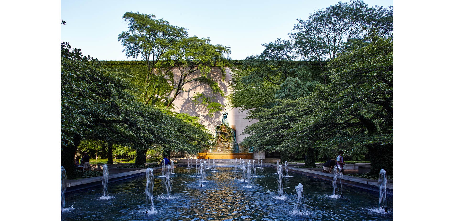 Art Institute of Chicago South Garden