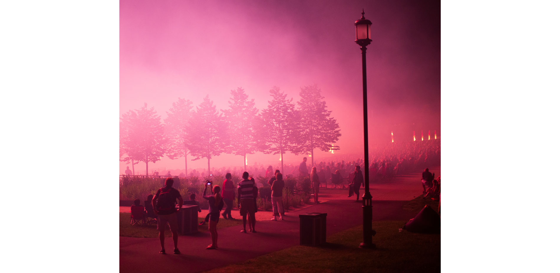 The state-of-the-art flame feature of the fountains creates a surreal atmosphere.…