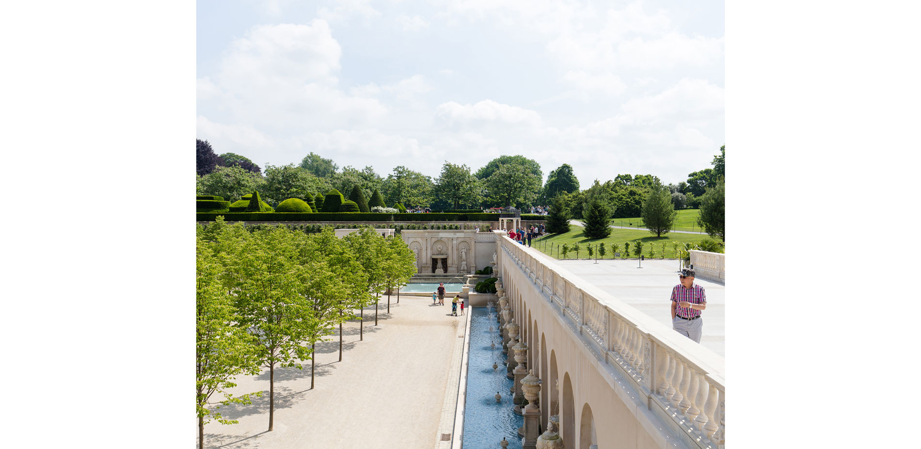 From atop the loggia magnificent views over the Fountain Garden unfold.…