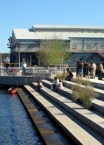 Newtown Creek Nature Walk / Quennell Rothschild & Partners 