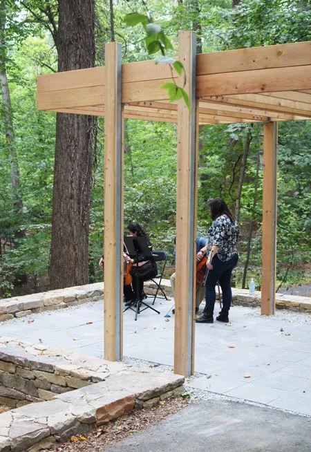 Pavilion / Jared Green 