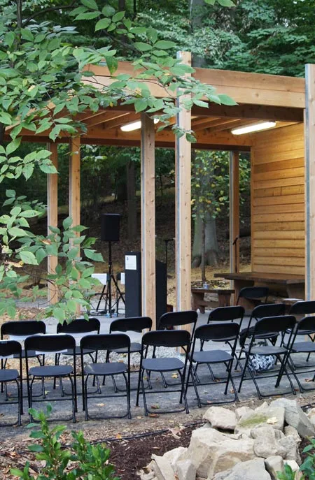 Pavilion / Jared Green 