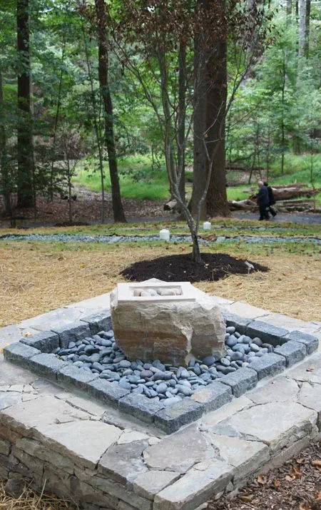 Stone fountain / Jared Green 