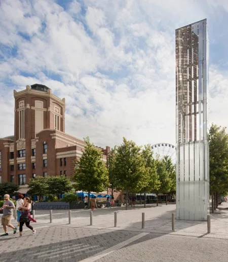Chicago Navy Pier entry plaza / Sahar Coston-Hardy 
