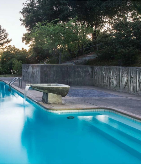 Pool at the Gould Garden / Ren Dodge, 2016