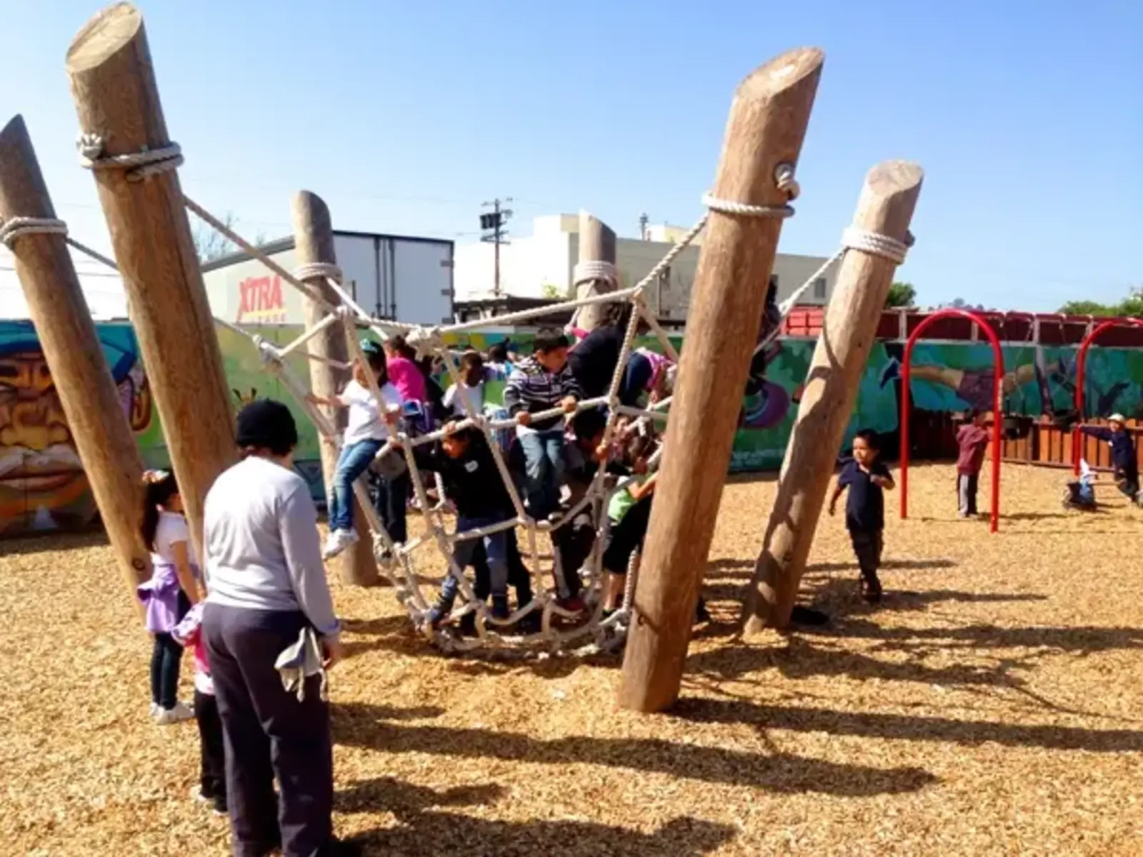 Harbor 8 Park playground / Pogo Park