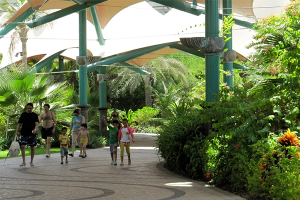 Atlantis the Palm Dubai, a 1,500-room resort and water park on the artificial island Palm Jumeirah, was developed by Kerzner International, who employed a boutique construction management team to oversee the planning, design, installation and maintenance management skills of EDSA along with forty to fifty other consultants, specialty contractors and international suppliers to achieve their successful project. image: Edward Flaherty