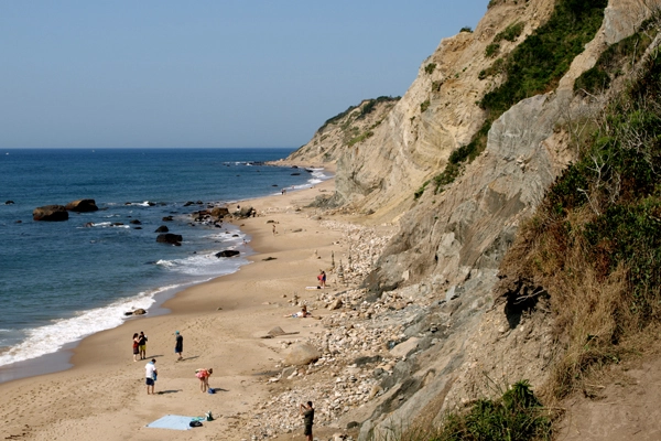 Block Island's Mohegan Bluffs image: Alexandra Hay