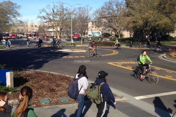 Bike circle at Hutchison Drive and California Avenue image: Skip Mezger