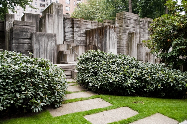 Seattle's Freeway Park image: Matthew Traucht, ASLA, via Flickr