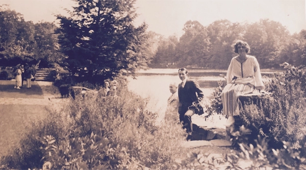 Garden party at Wyndygoul, lakeside parterre, circa 1920s image: Dr. Pamela Steiner, Steiner Family Collection