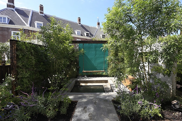 “The Reflection Garden” by Natasha Iyer of Xanthe White Design image: Huis Ten Bosch 