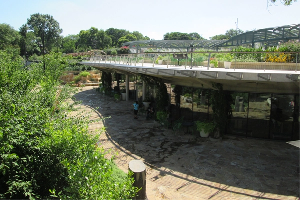 Moody Oasis, a green roof image: Lisa Horne