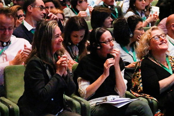 Engaging the audience in keynote speech image: AIAPP