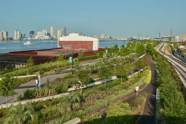 FS-013 Reinventing the Crescent