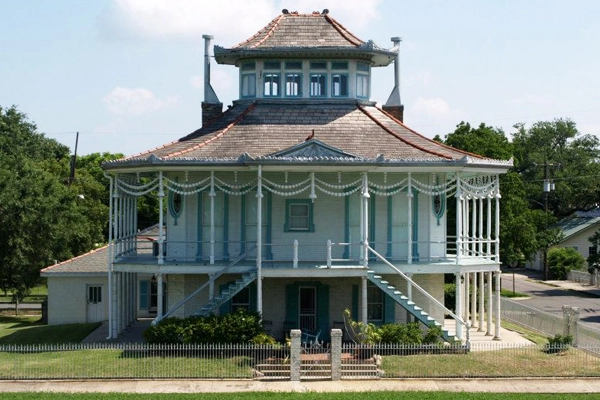 One of the Doullot Steamboat Houses, located near the levee in the Holy Cross neighborhood of the Lower Ninth Ward image: Alexandra Hay