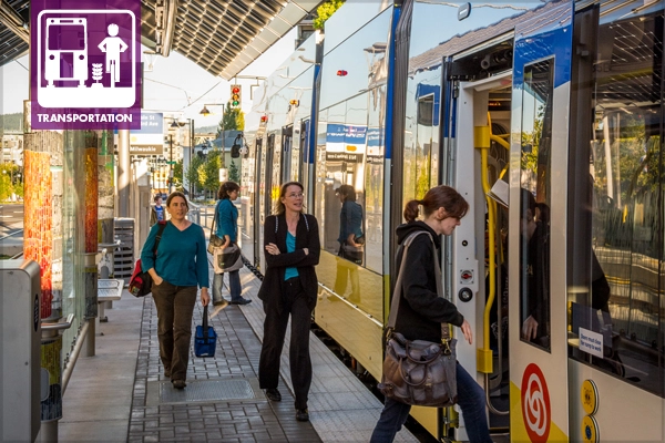 Lincoln Street MAX Station, with photovoltaic cells on shelter roofs image: ©2015 Bruce Forster Photography / Trimet