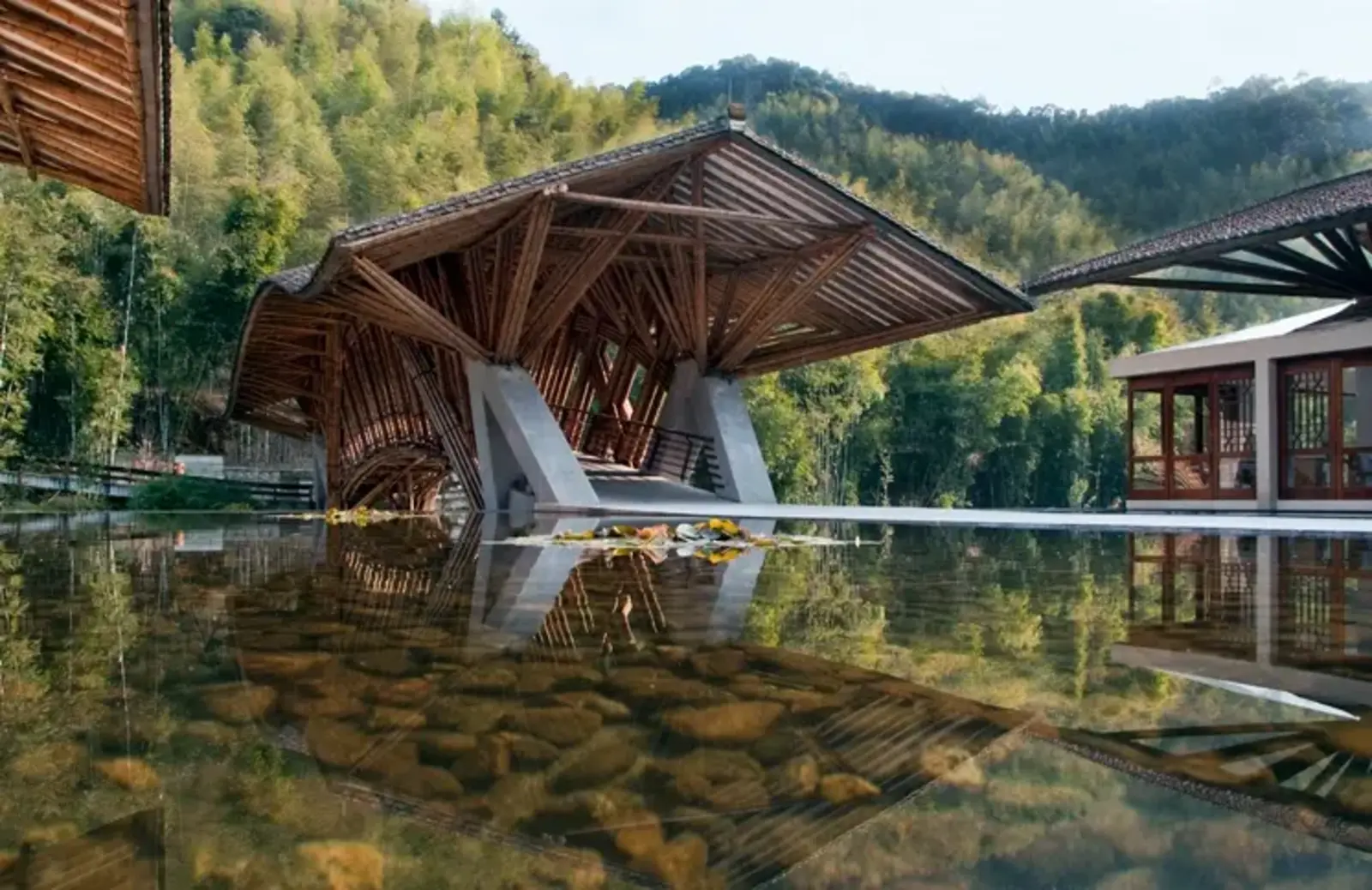 ASLA 2010 Professional General Design Honor Award. Crosswater's Ecolodge, Nankun Mountain Reserve, Guandong, China / EDSA