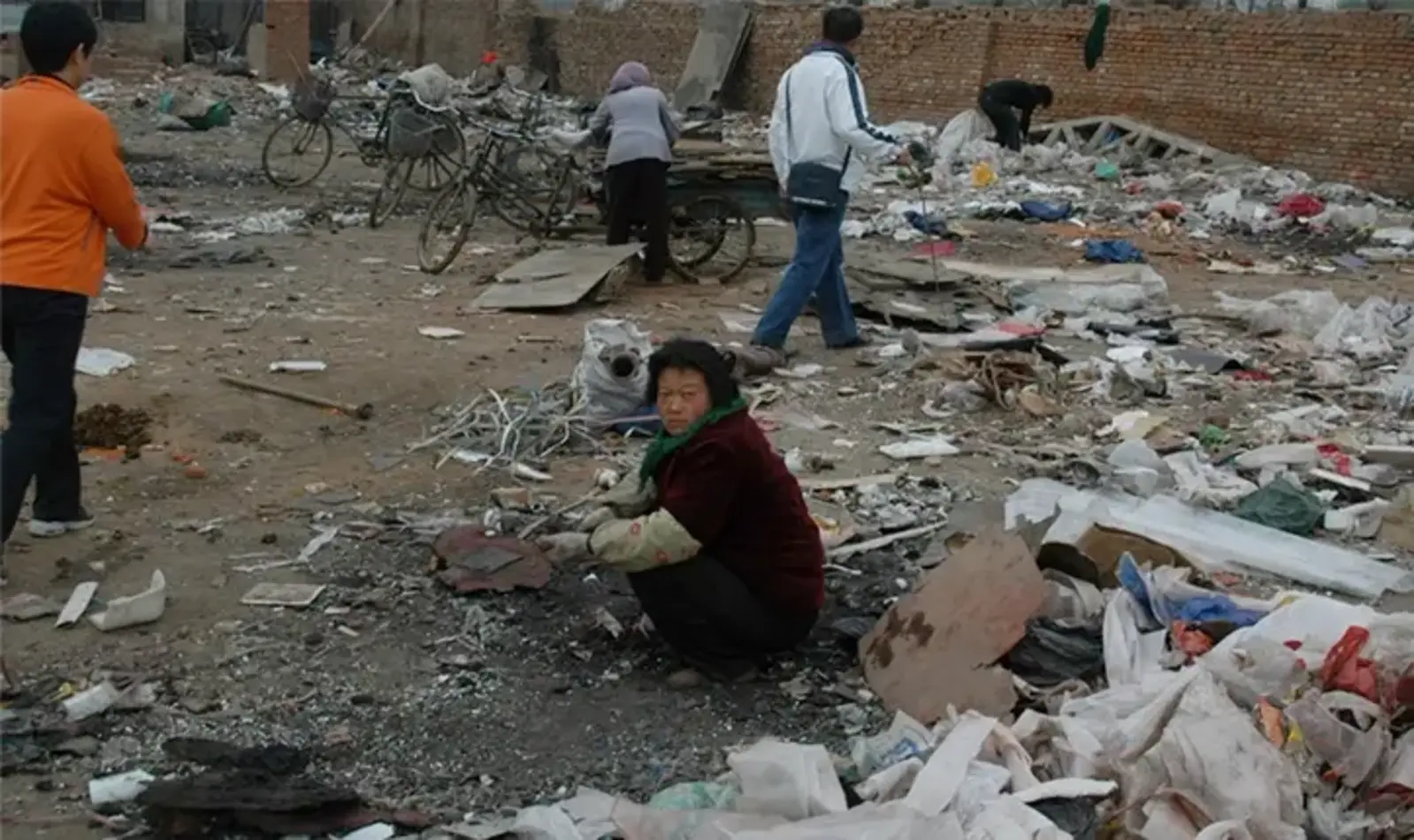 ASLA Honor Award Recipient, The Red Ribbon — Tanghe River Park, Turenscape (Beijing Turen Design Institute) and Peking University Graduate School of Landscape Architecture (Photo: 