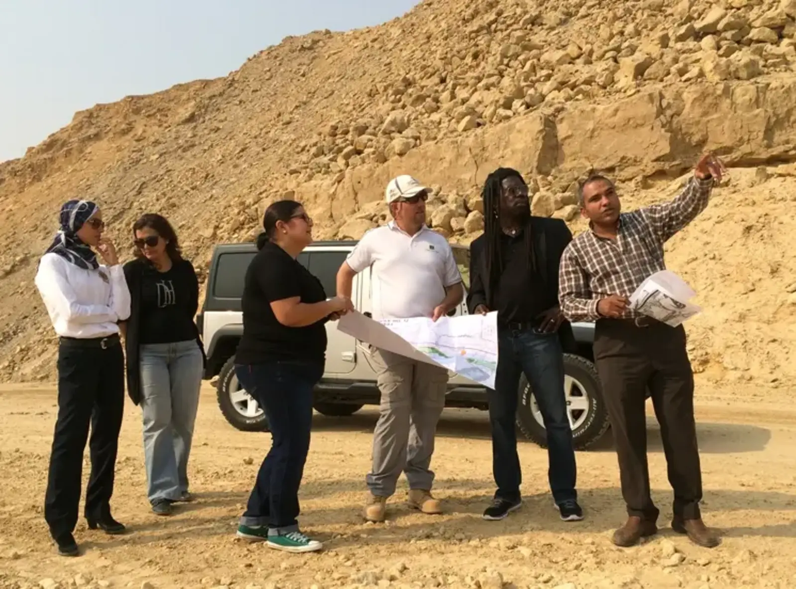 Working with local consultants / EDSA