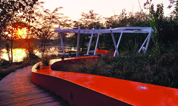 The Red Ribbon, Tanghe River Park