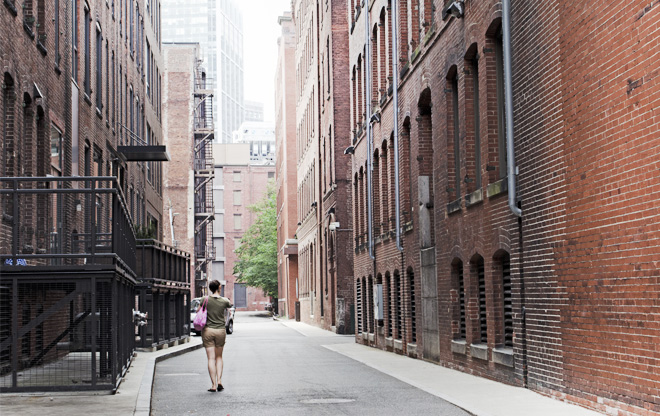 Alley Between Thomson Place and Farnsworth Street